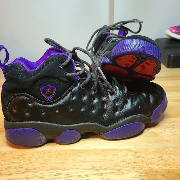 jumpman black and purple
